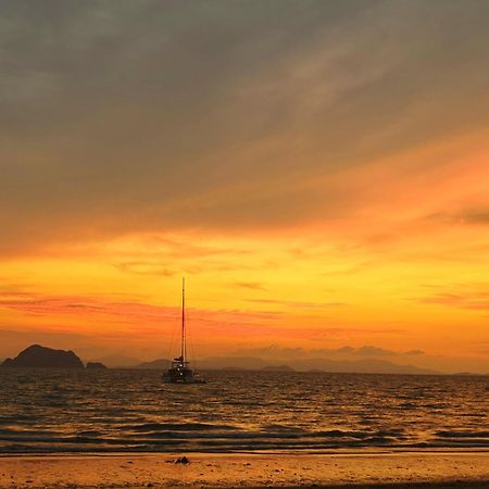 Royal Yao Yai Island Beach Resort Ko Yao Exteriör bild