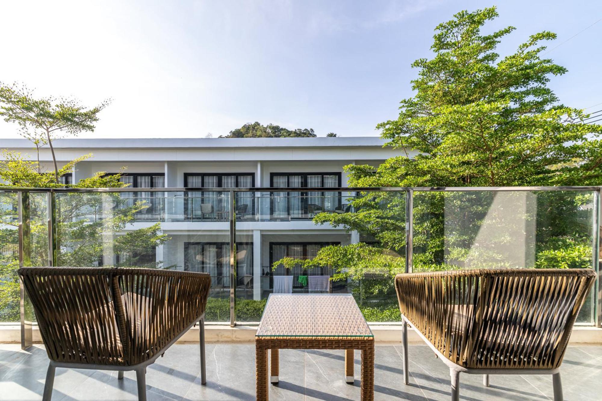 Royal Yao Yai Island Beach Resort Ko Yao Exteriör bild