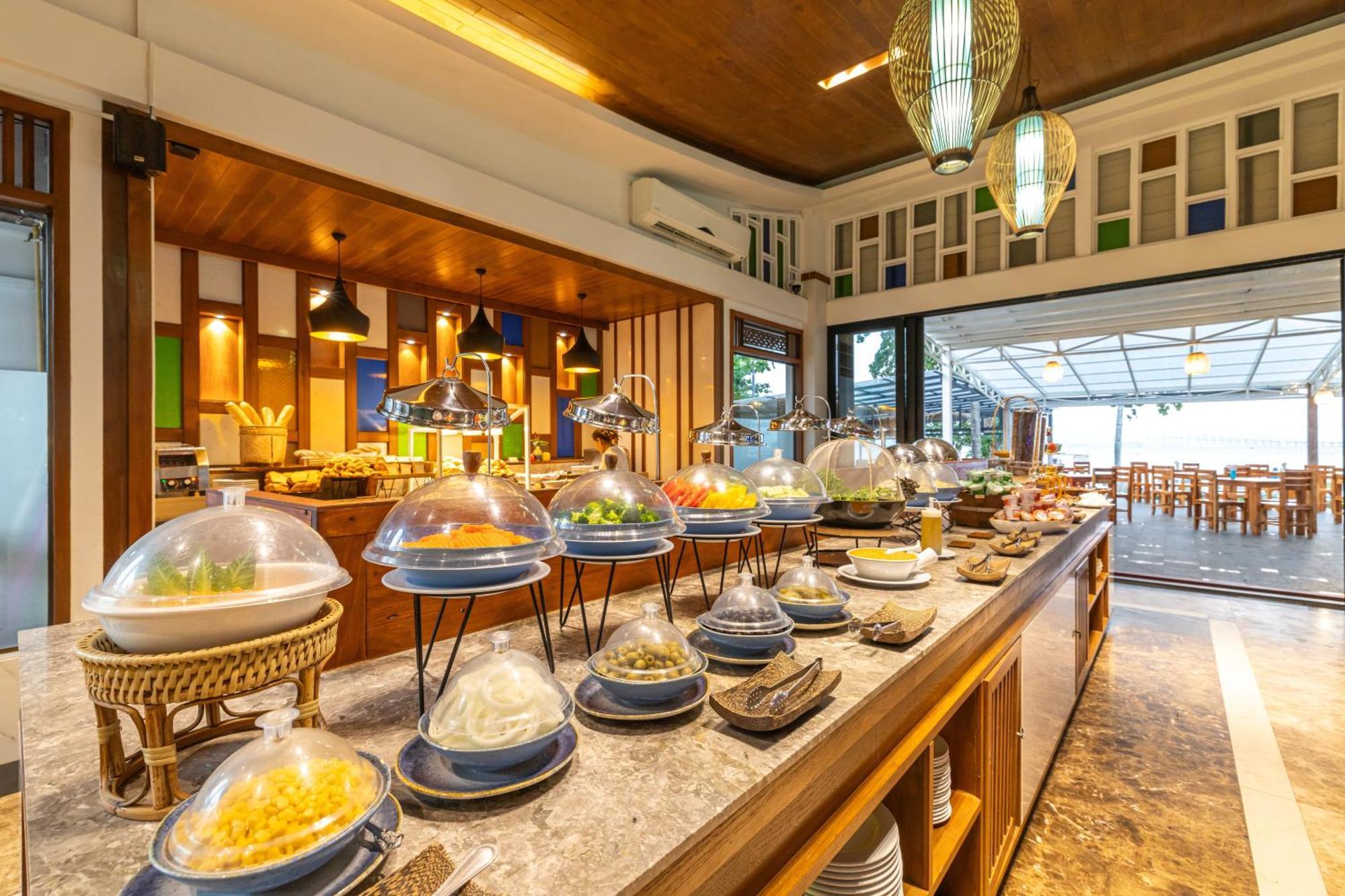 Royal Yao Yai Island Beach Resort Ko Yao Exteriör bild