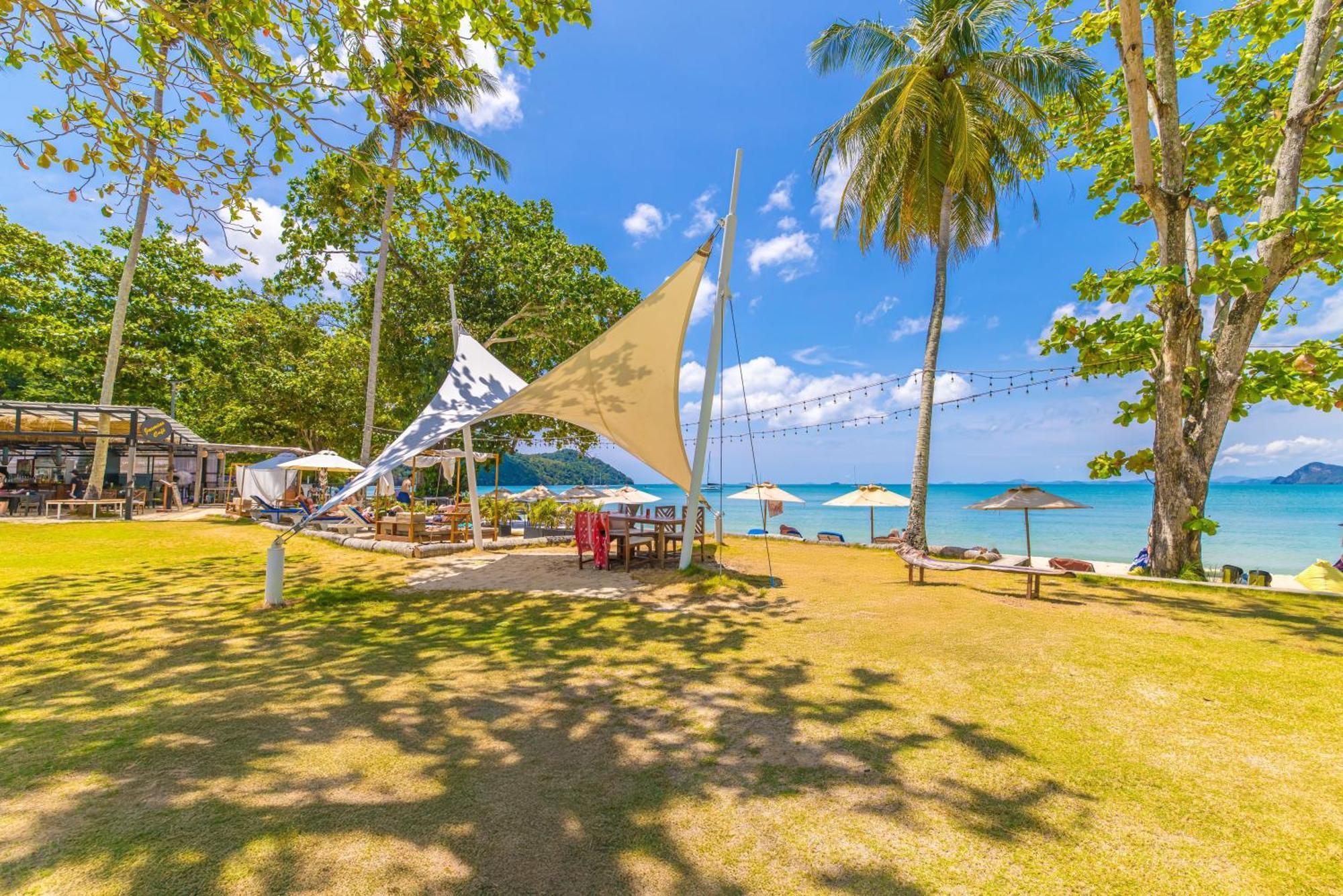 Royal Yao Yai Island Beach Resort Ko Yao Exteriör bild